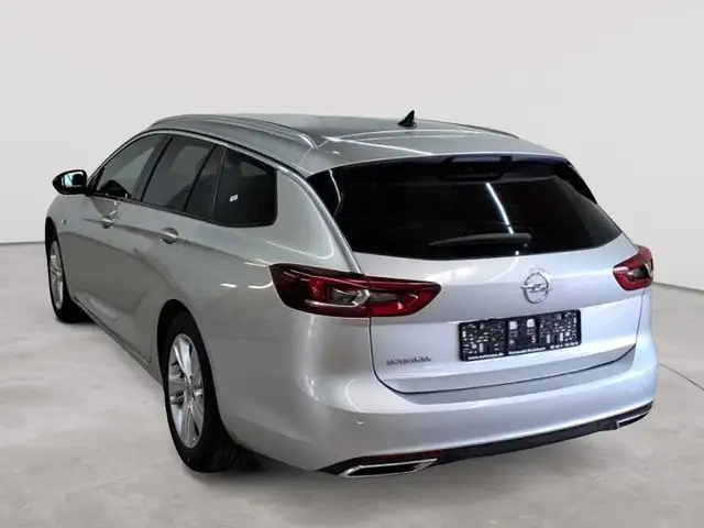 Opel Insignia view 5