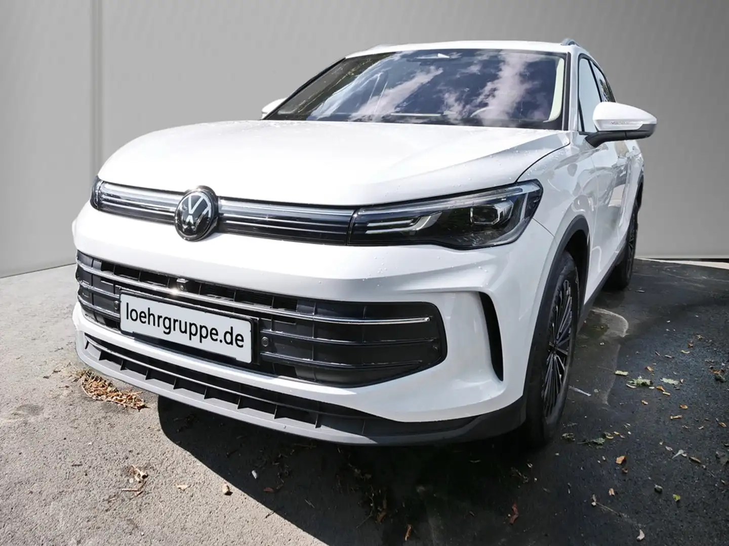 Volkswagen Tiguan 1.5 eTSI Life *AHK*360°KAMERA*NAVI* Blanc - 2