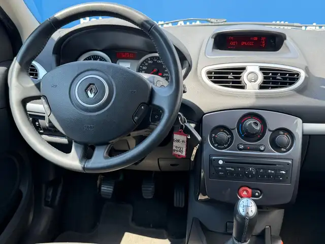 Renault Clio view 4