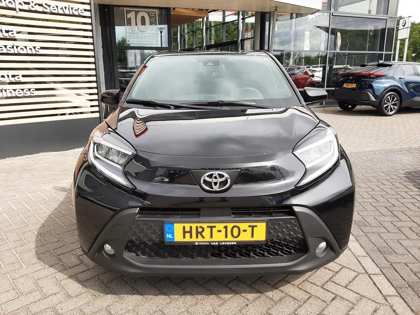 Toyota Aygo X PLAY STOELVERW CLIMA AD-CRUISE 17"LM VELGEN APPLE/ Schwarz - 2