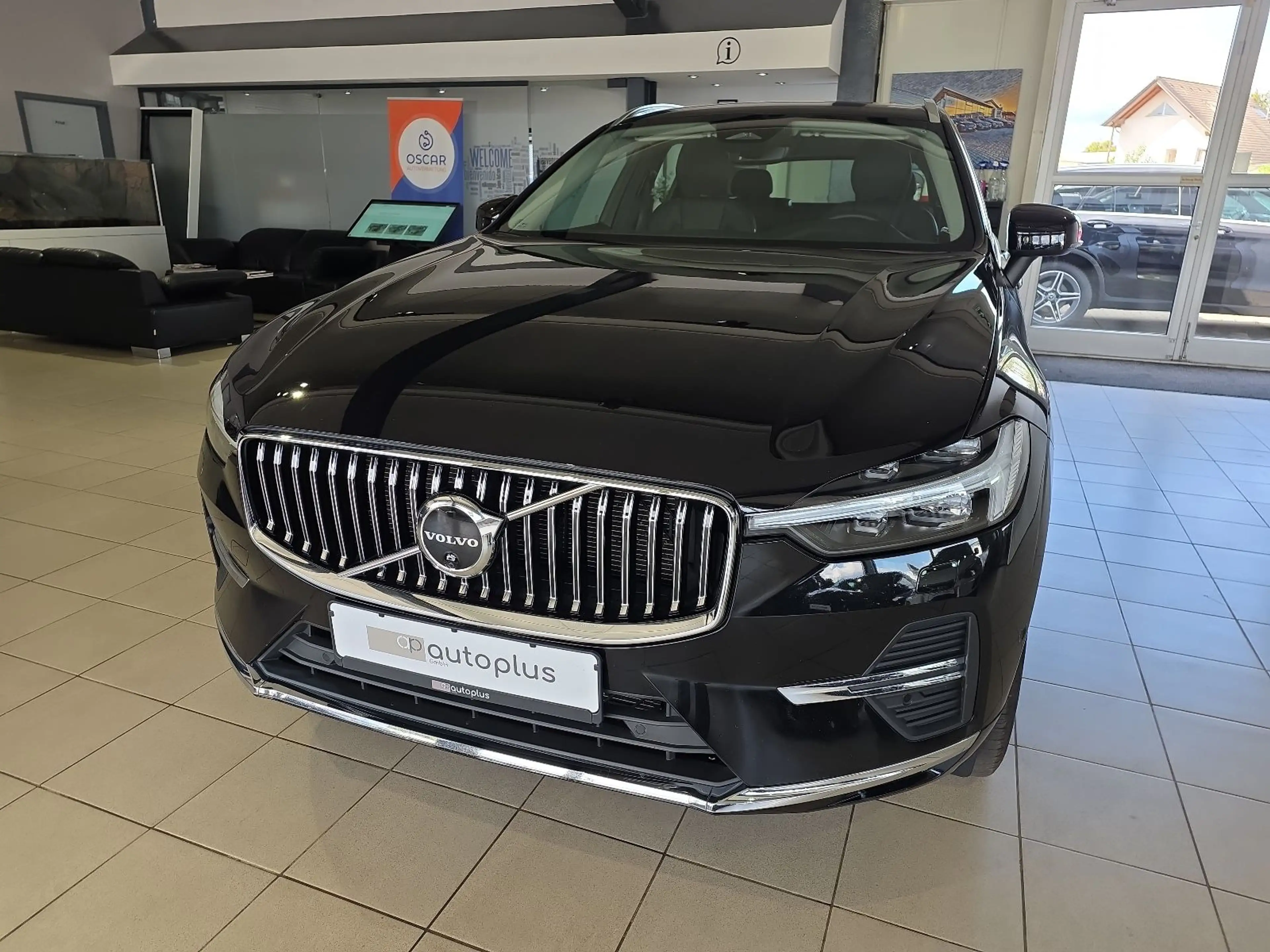Volvo XC60 B5 Inscription ACC Sitzbelüftung 360° Pano — photo 2