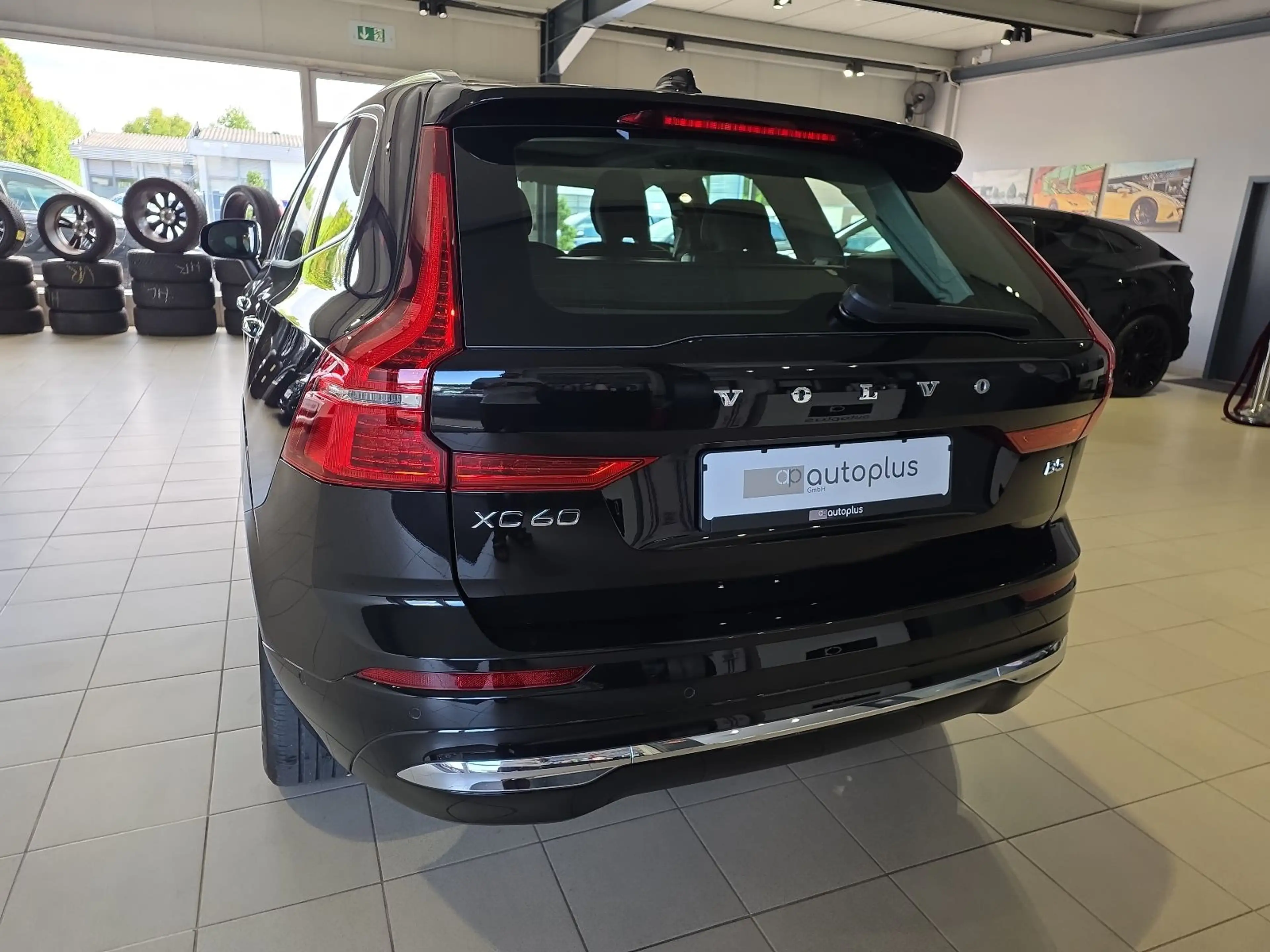 Volvo XC60 B5 Inscription ACC Sitzbelüftung 360° Pano — photo 9