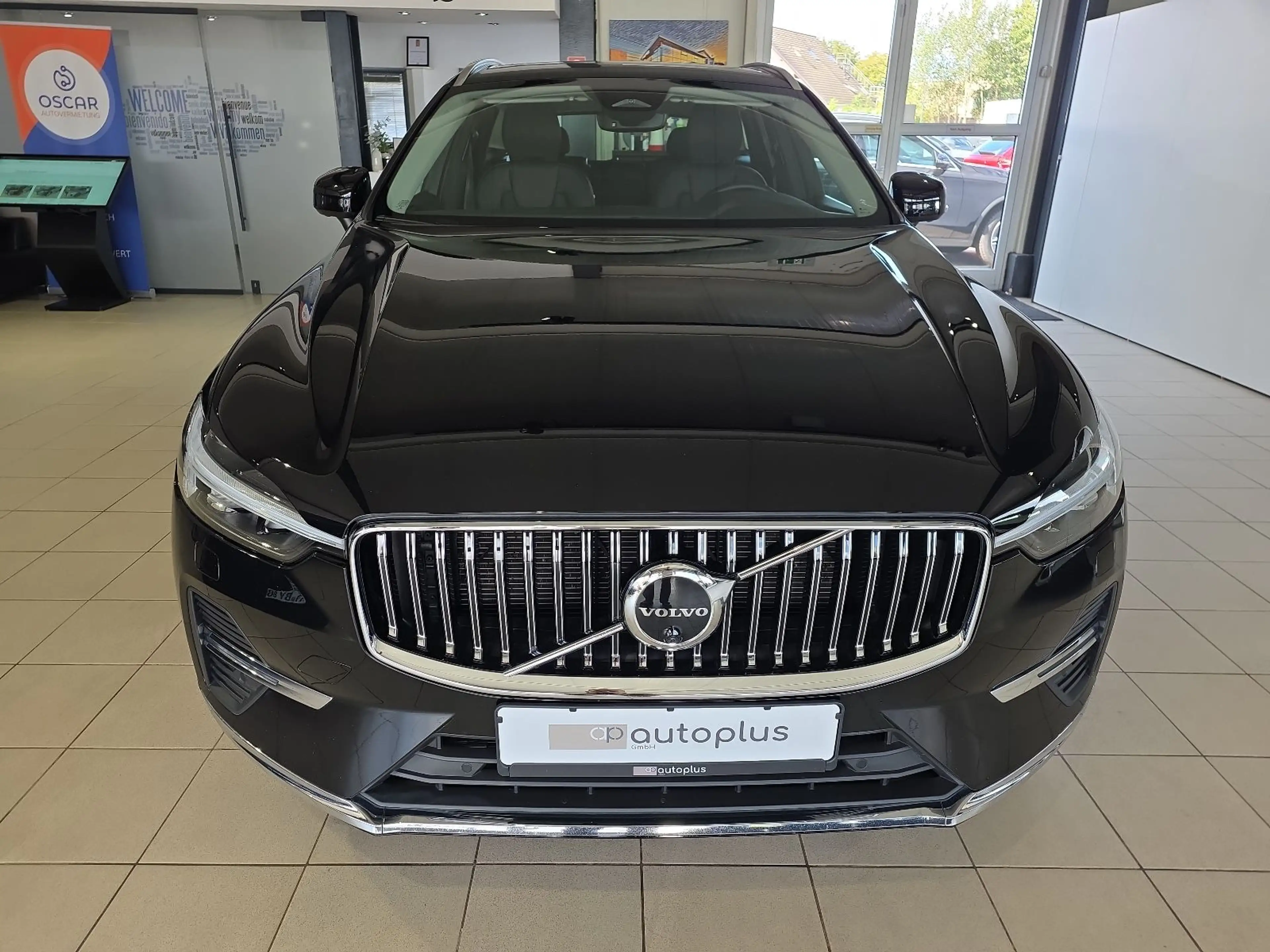 Volvo XC60 B5 Inscription ACC Sitzbelüftung 360° Pano — photo 3