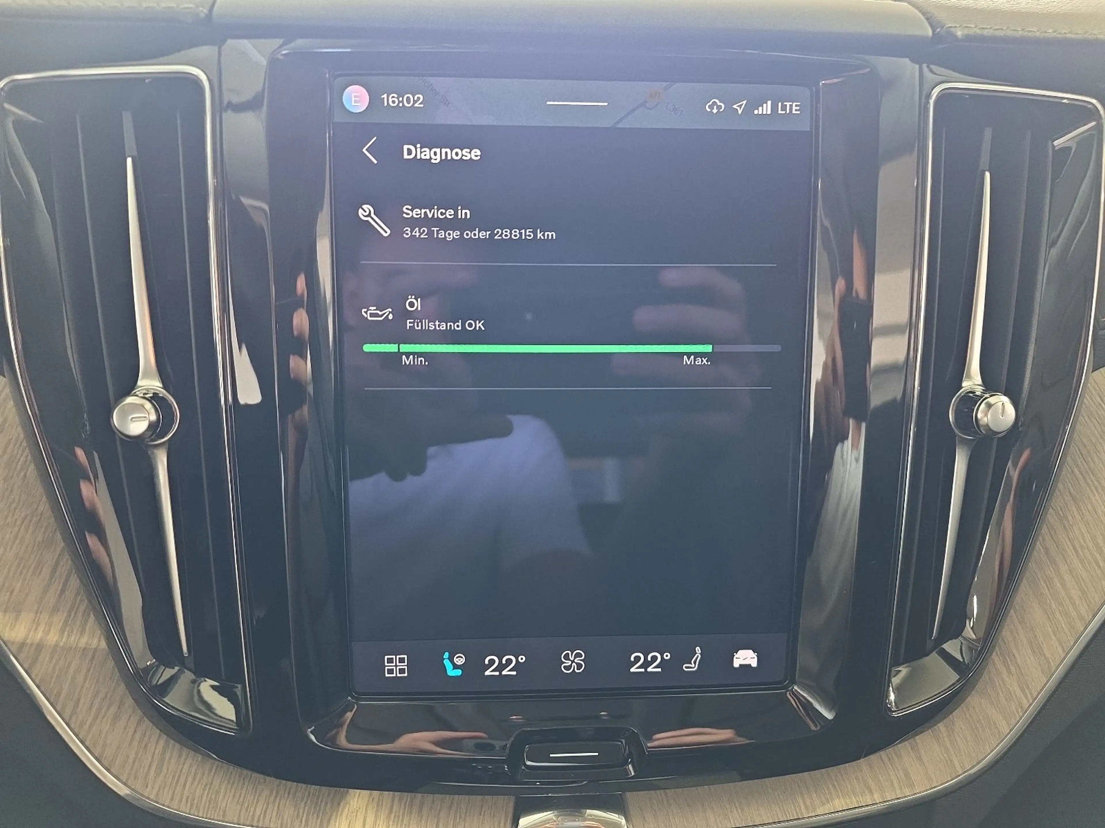 Volvo XC60 B5 Inscription ACC Sitzbelüftung 360° Pano — photo 31