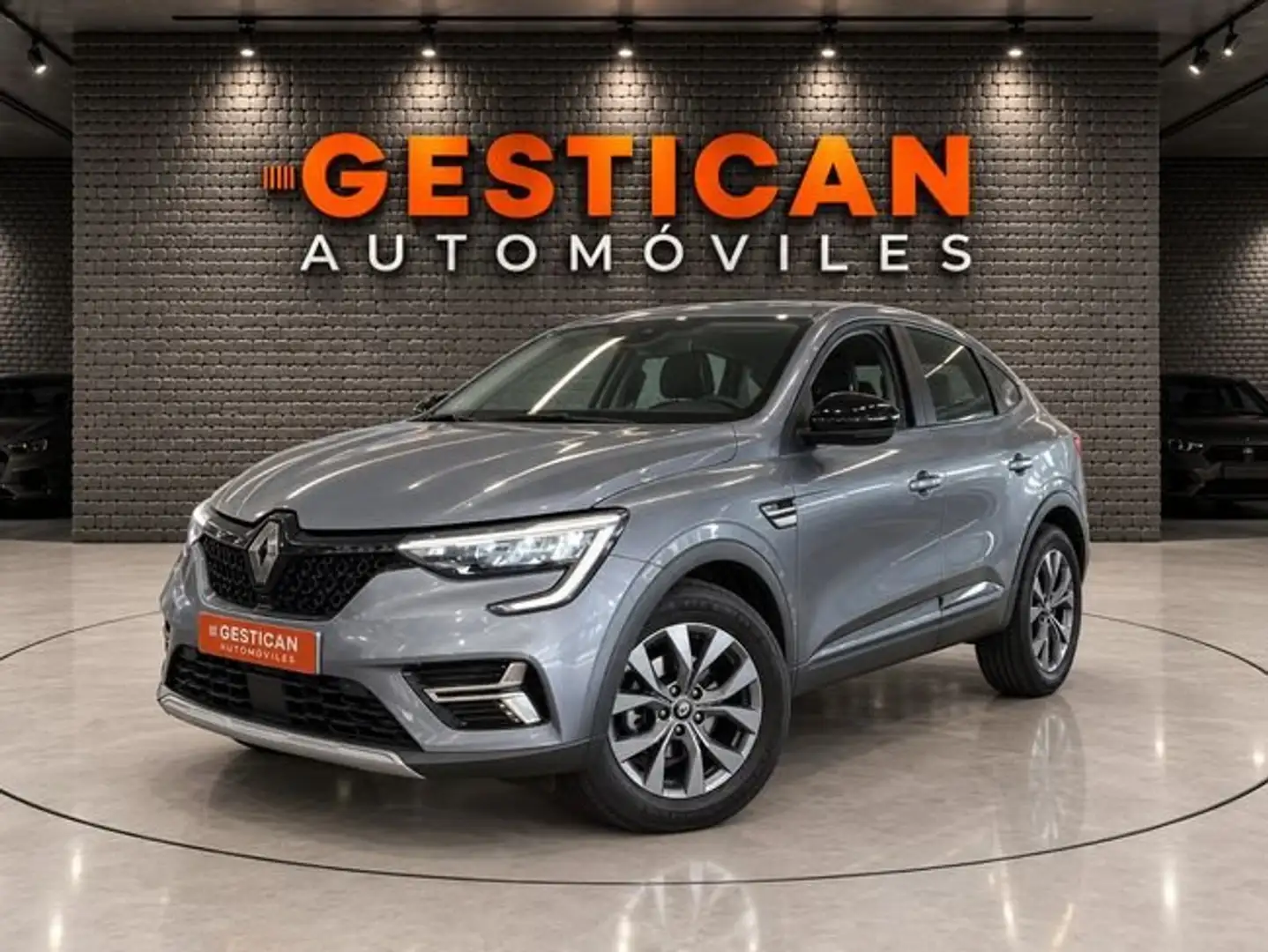 Renault Arkana Evolution E-TECH full hybrid 105kW(145CV Gris - 1