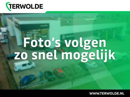 Volkswagen T-Roc 1.5 TSI Active | Virtual Cockpit | Parkeercamera |