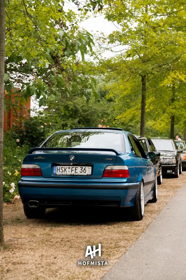 BMW 323i, foto 2