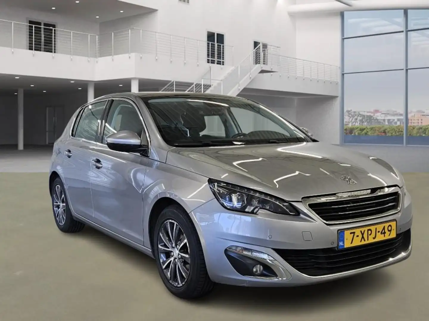 Peugeot 308 1.2 e-THP Blue Lease Premium/pano/xenon/Navi/ Gris - 2