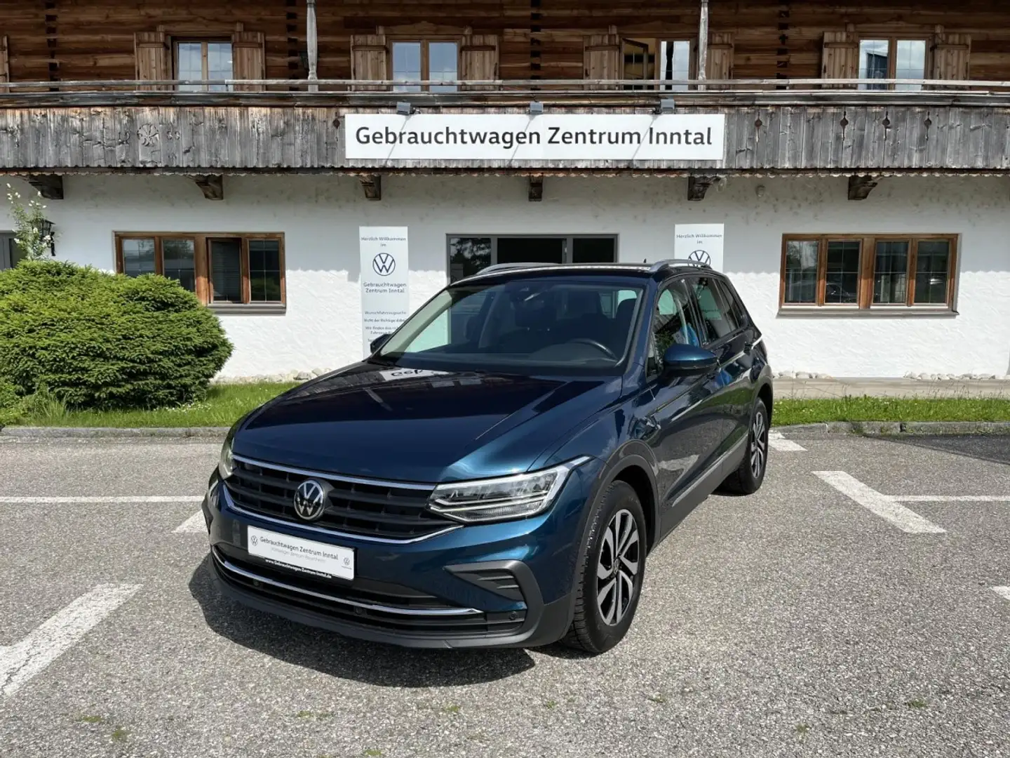 Volkswagen Tiguan 1,5 TSI DSG Active (LED+ACC+Navi) Klima Navi Blauw - 2