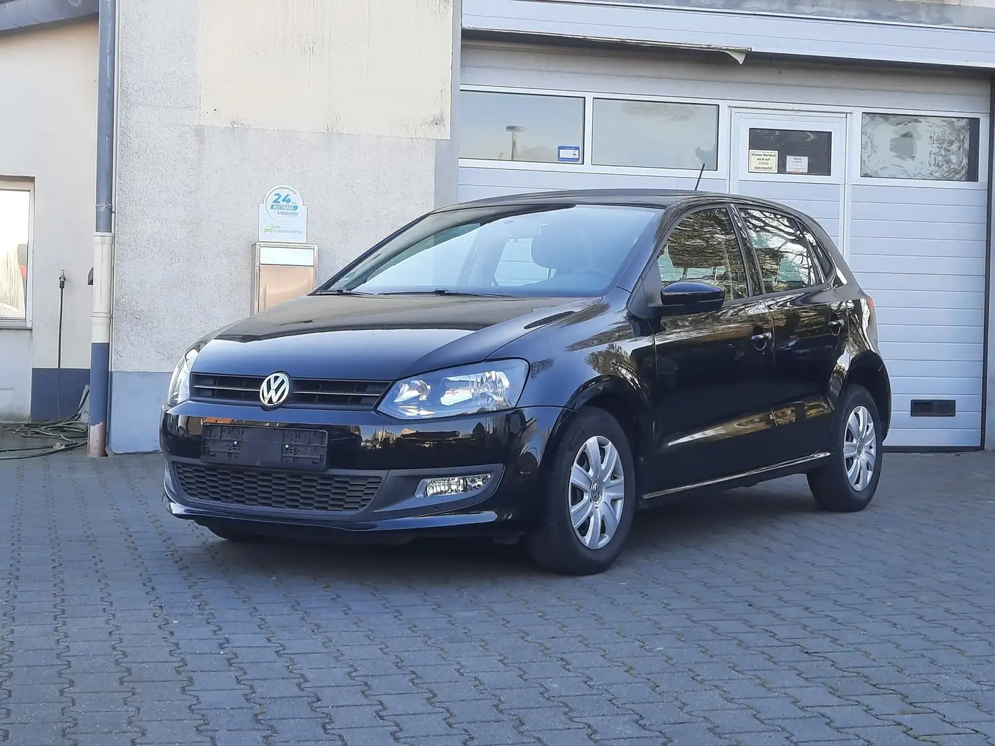 Volkswagen Polo 1.2 Life Klima, 4 Türen, Scheckheft!!!!!!!! Negro - 1