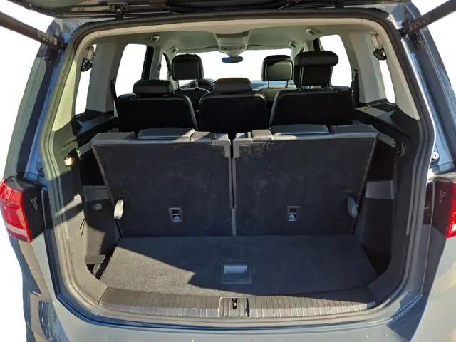 Volkswagen Touran view 14