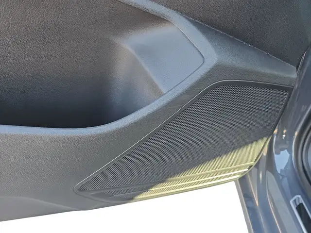 Volkswagen Touran view 11
