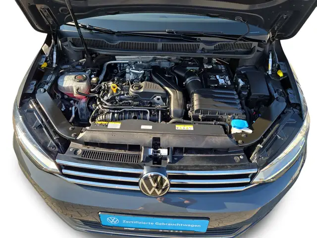 Volkswagen Touran view 12