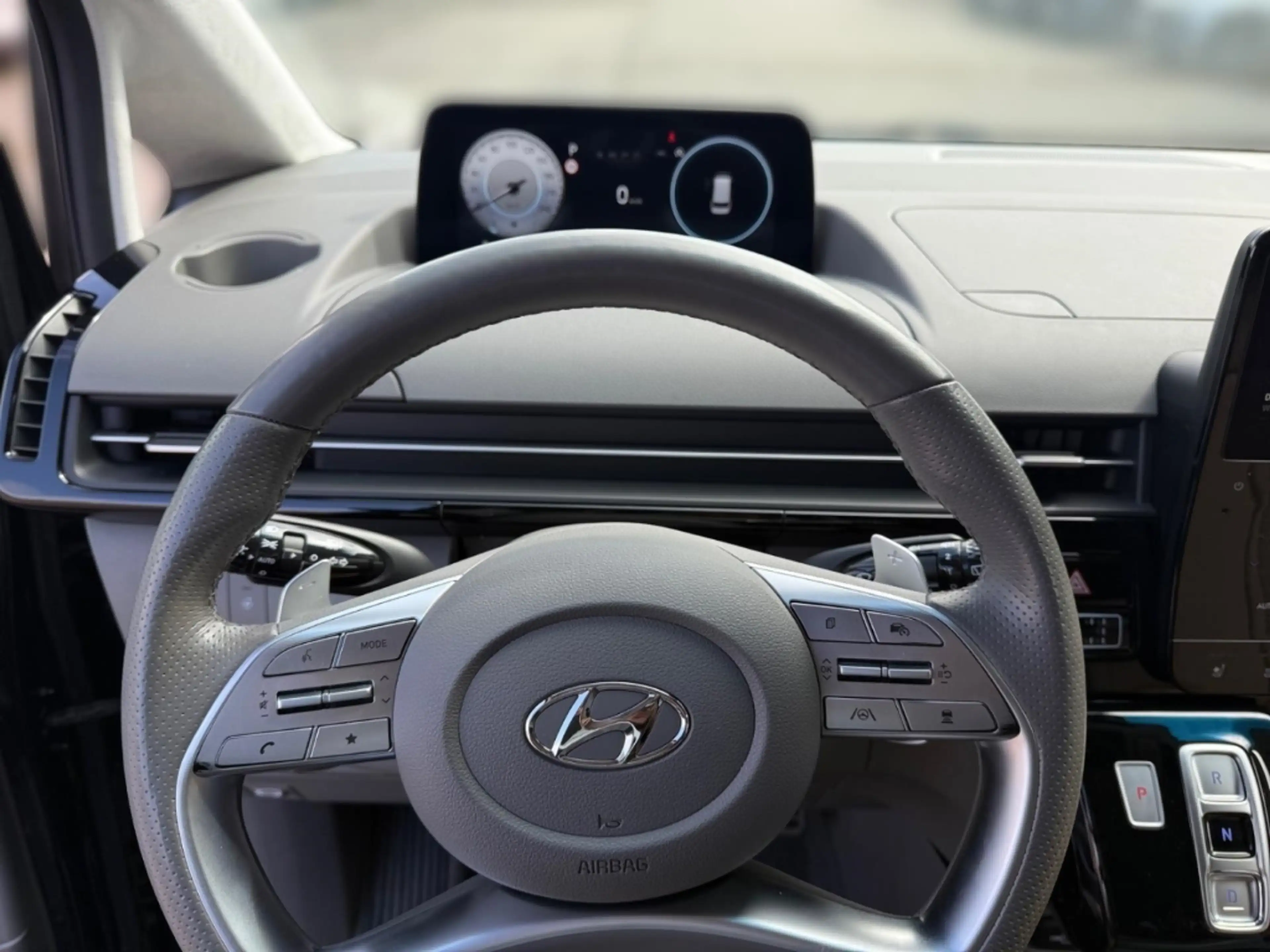 Hyundai STARIA Signature 2.2 CRDi 7-Sitzer BOSE+AHK+360°CAM — photo 7