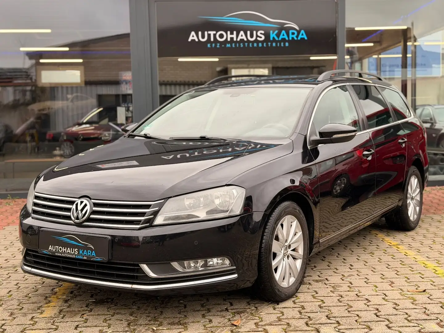 Volkswagen Passat Variant Passat 2.0 TDI Comfortline BlueMotion Schwarz - 2