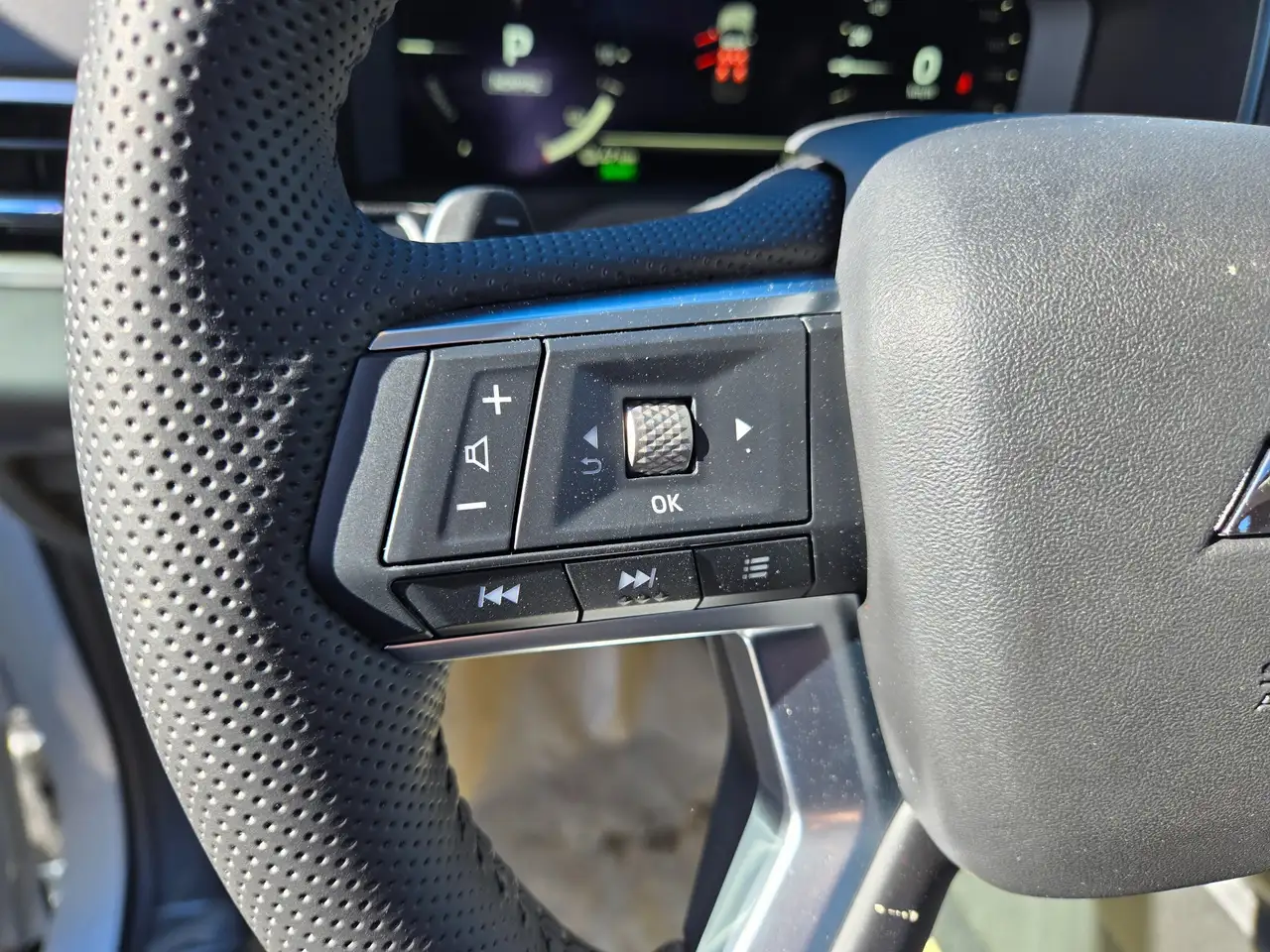 Mitsubishi Outlander снимка Mitsubishi Outlander