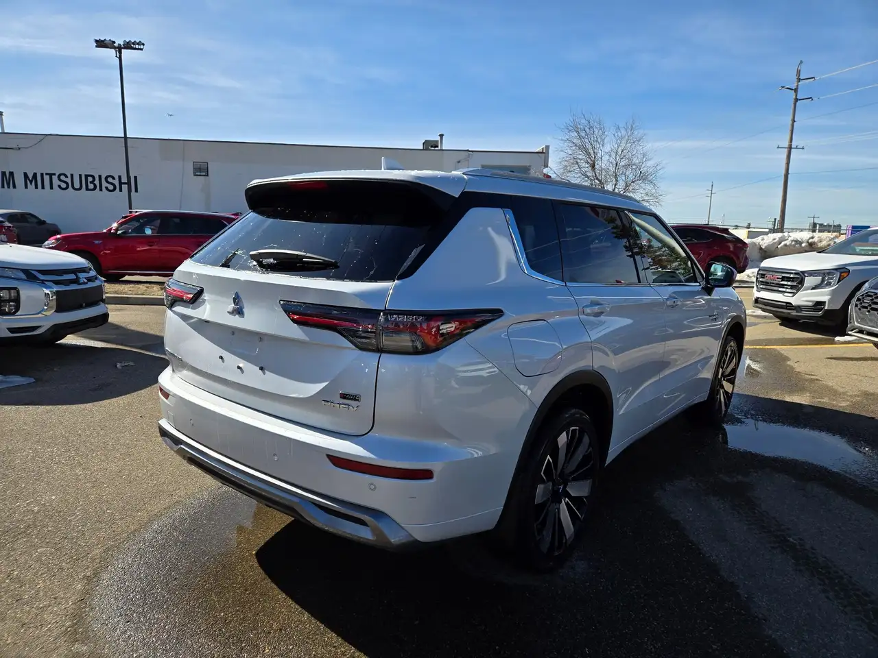 Mitsubishi Outlander снимка Mitsubishi Outlander