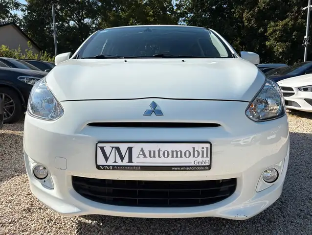 Mitsubishi Space Star view 2