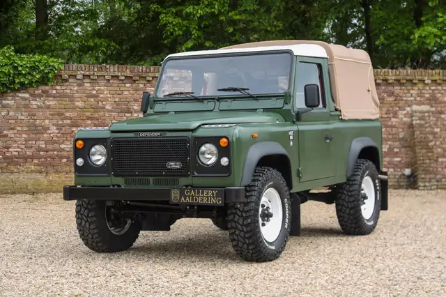 Land Rover 90 Pick-up with canvas top "Restored-rebuilt-renew