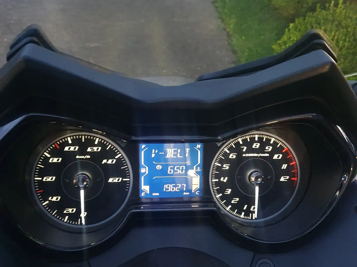 Yamaha X-Max 125 Grau - 2