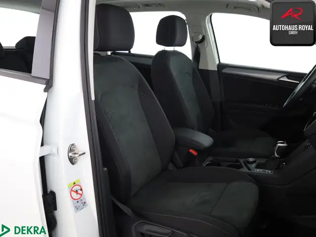 Volkswagen Tiguan view 12