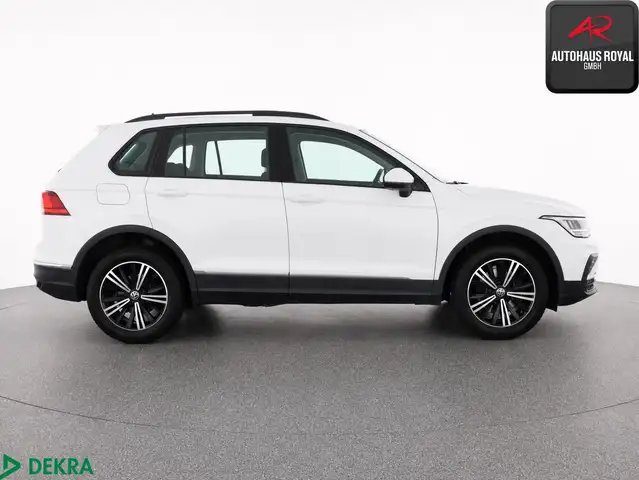Volkswagen Tiguan view 6