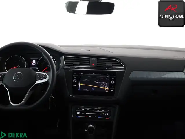 Volkswagen Tiguan view 9