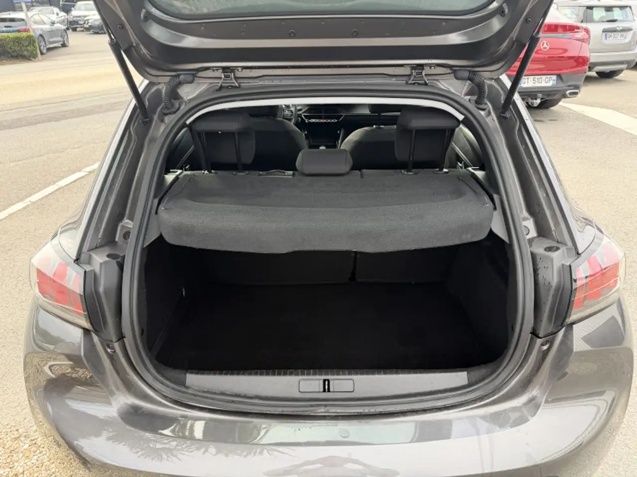 Peugeot 208 208 — photo 5