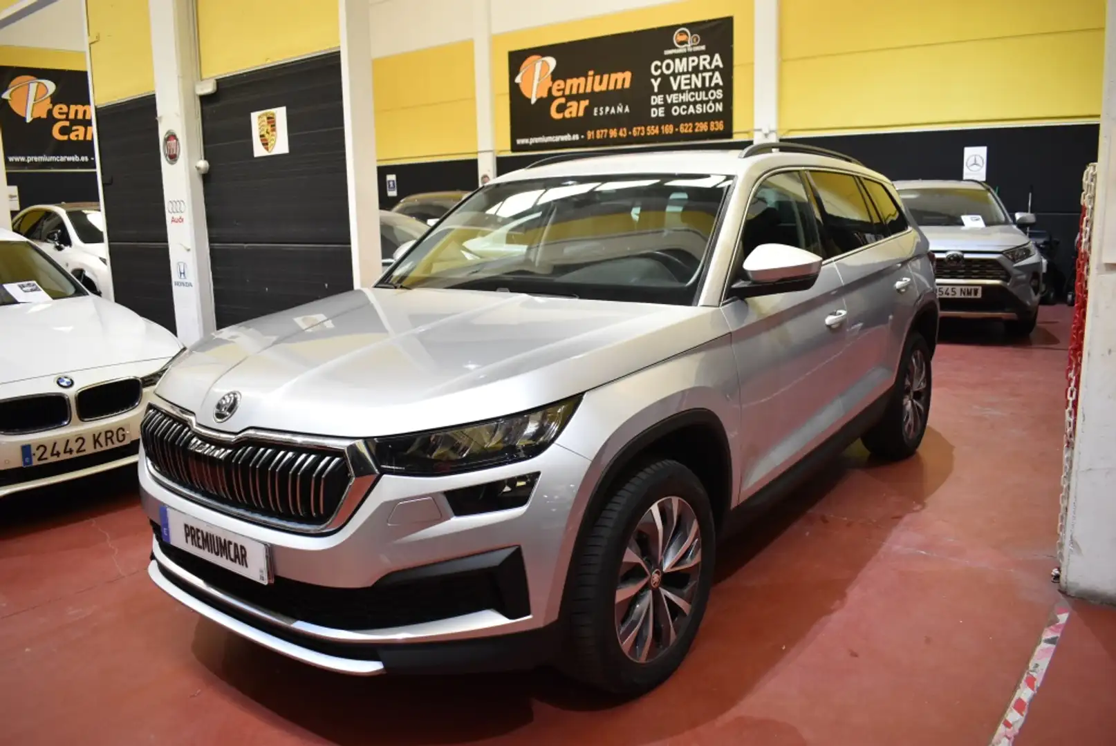 Skoda Kodiaq 2.0TDI AB tech Style 4x2 DSG 110kW Plateado - 1