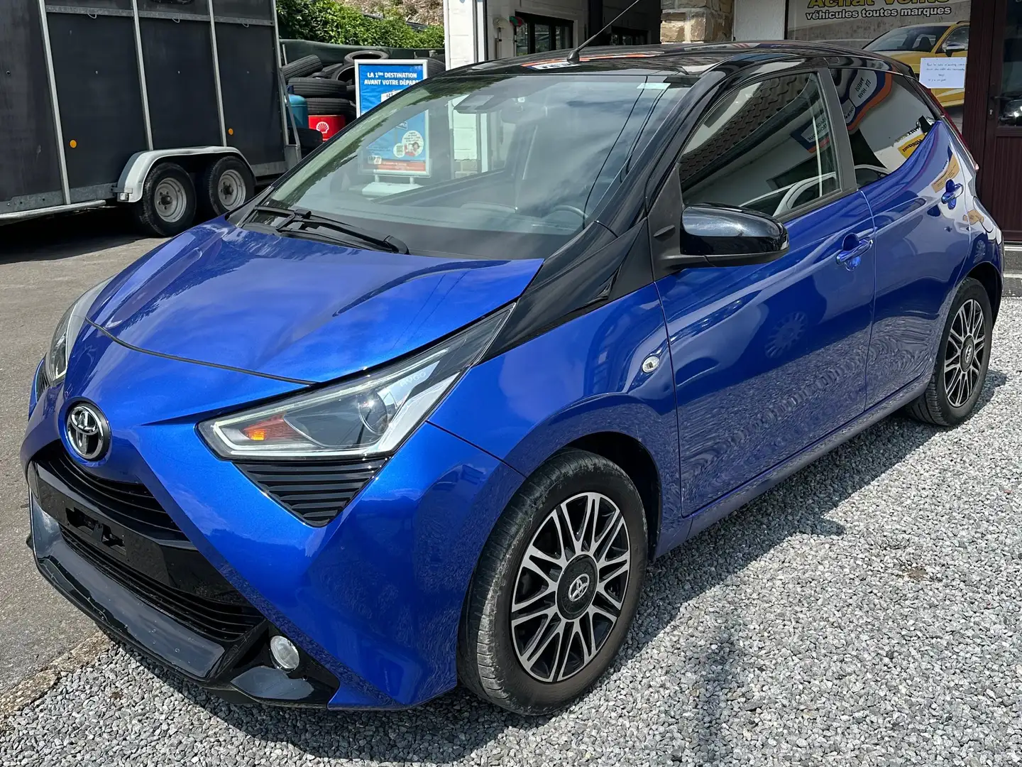 Toyota Aygo 1.0i VVT-i x Lpg Bleu - 2