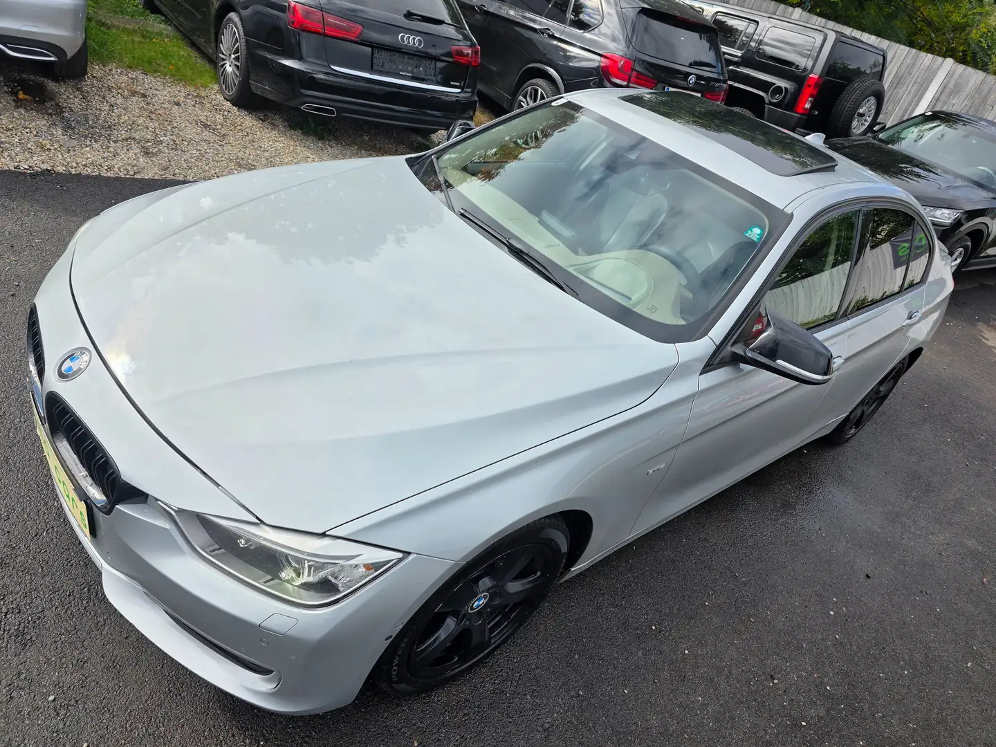 BMW 320 d EfficientDynamics Edition / Mega Ausstattung Grau - 2