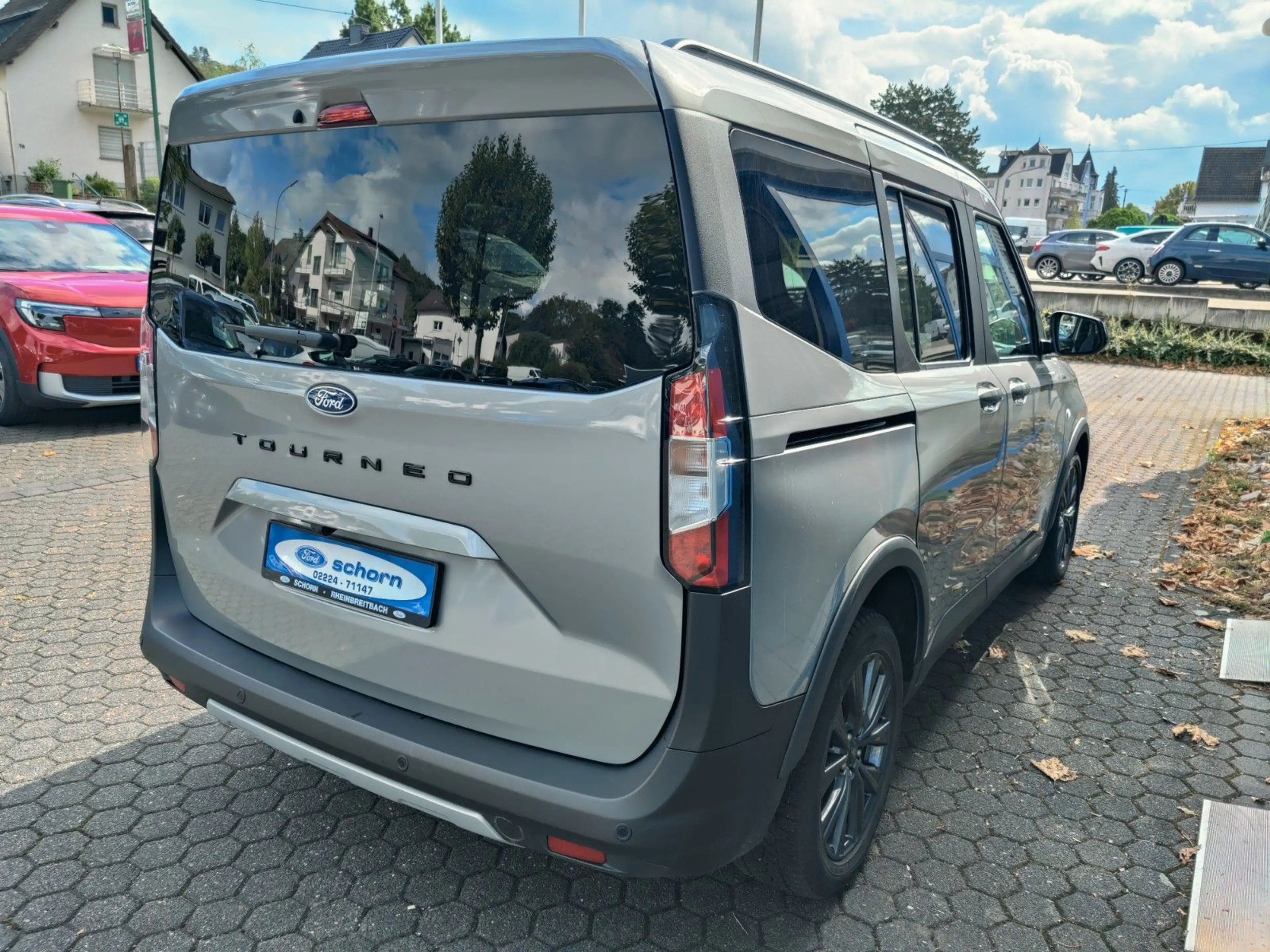 Ford Tourneo Courier Active Automatik — photo 7