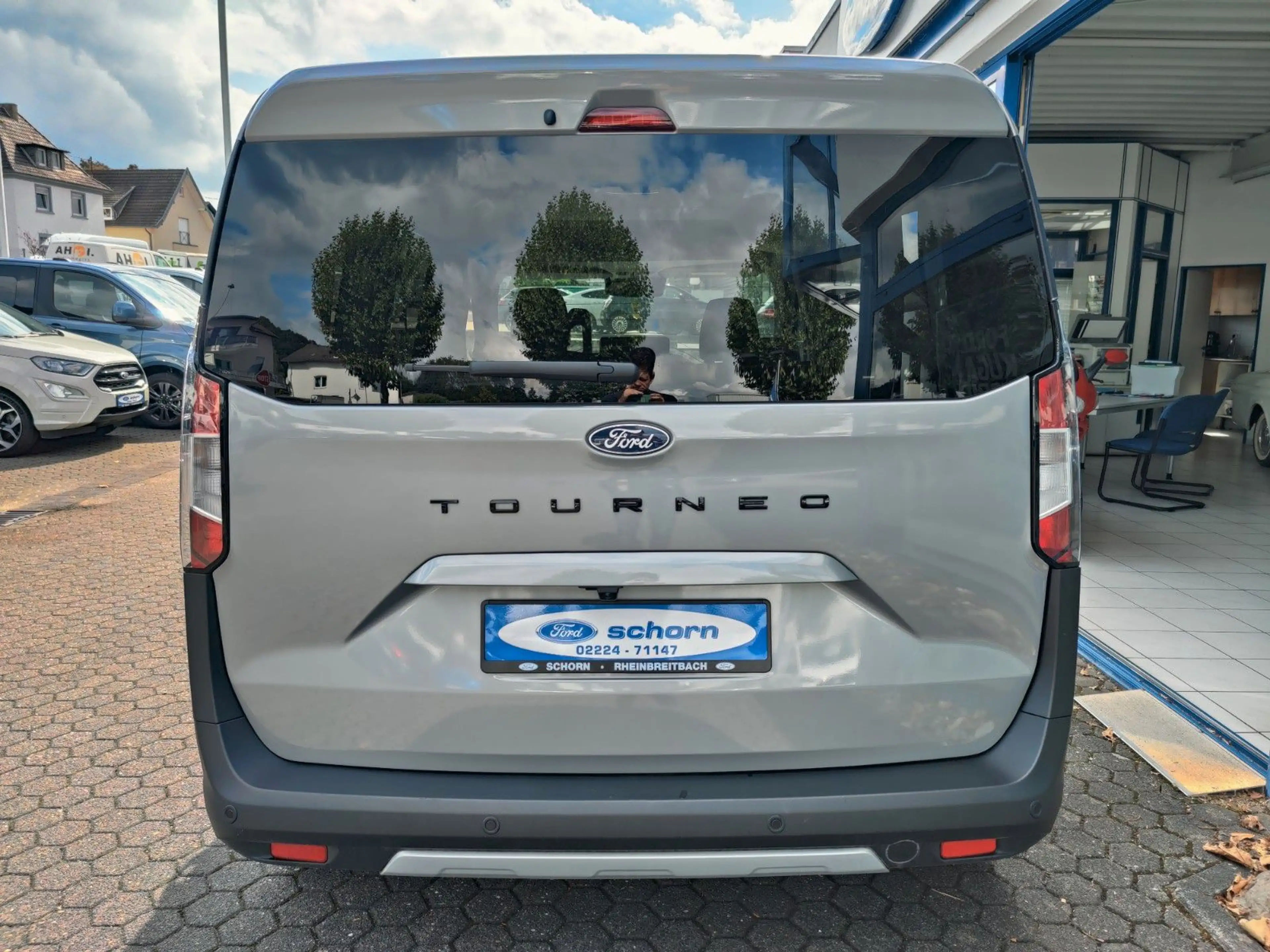 Ford Tourneo Courier Active Automatik — photo 6
