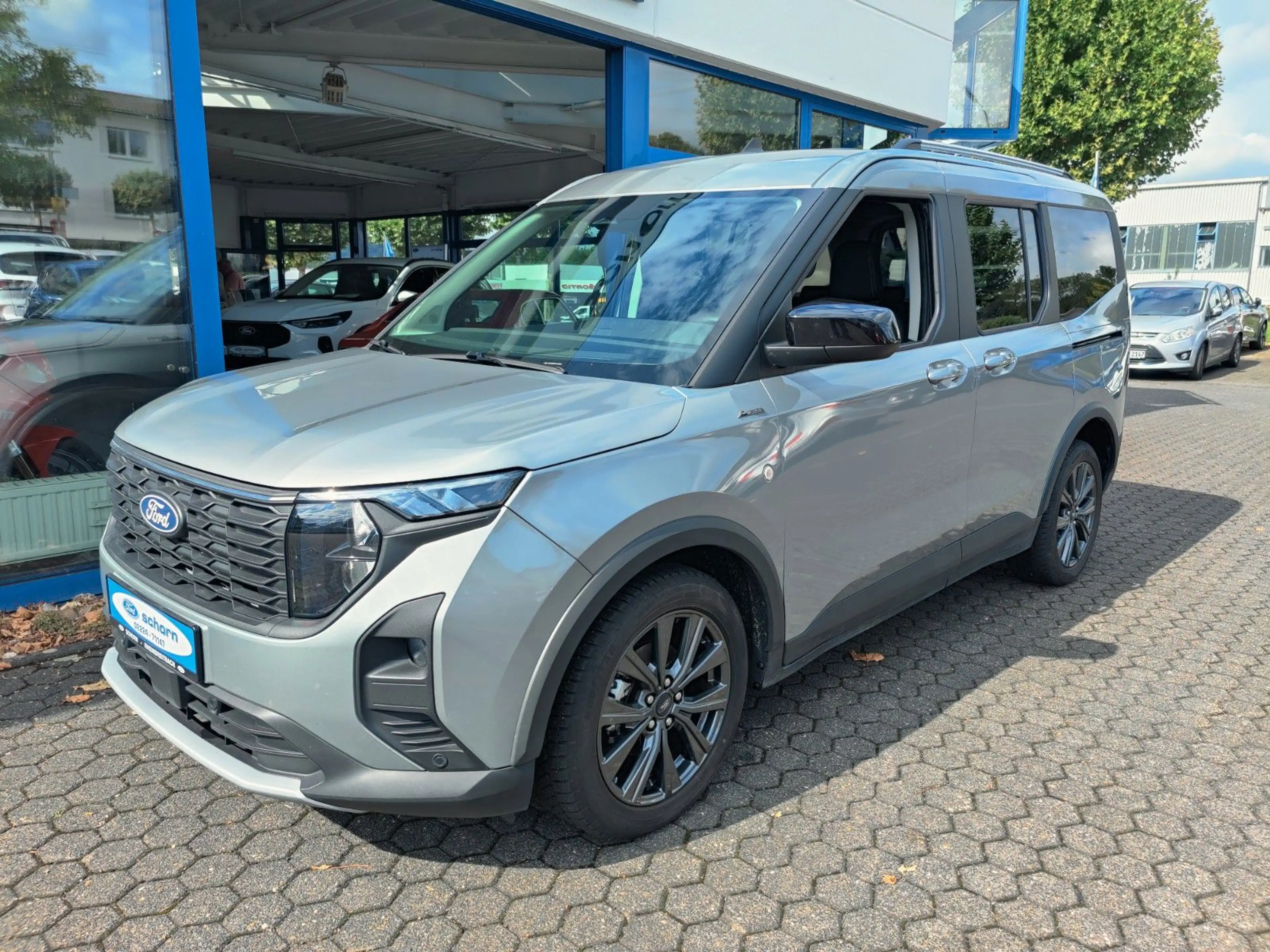 Ford Tourneo Courier Active Automatik — photo 3