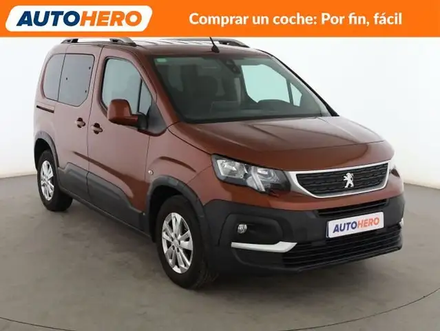 Peugeot Rifter view 8