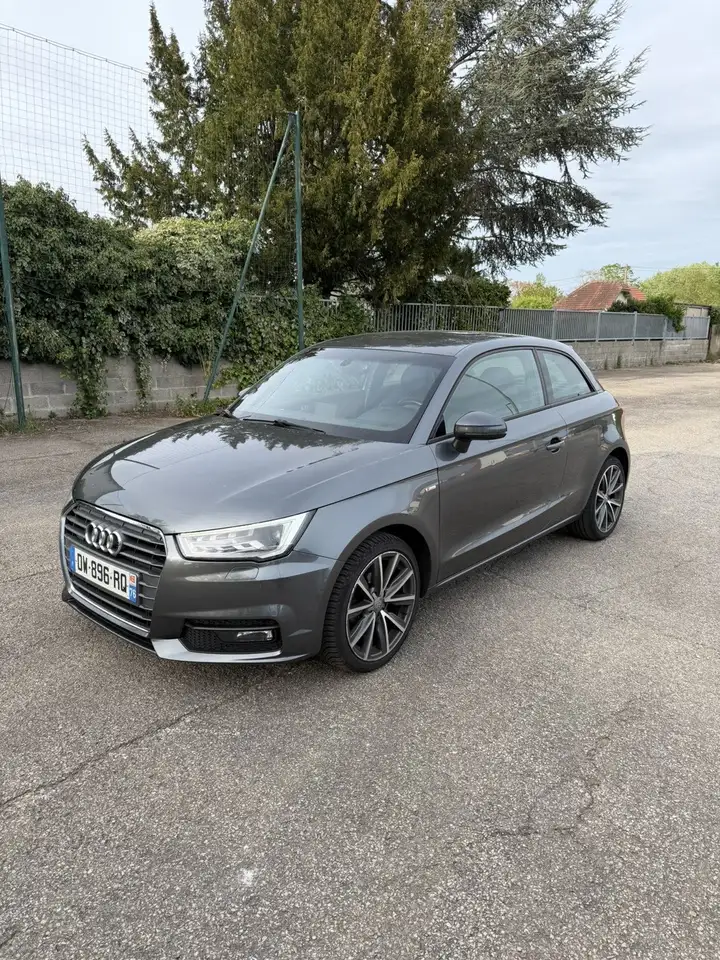 Audi A1 S line S tronic