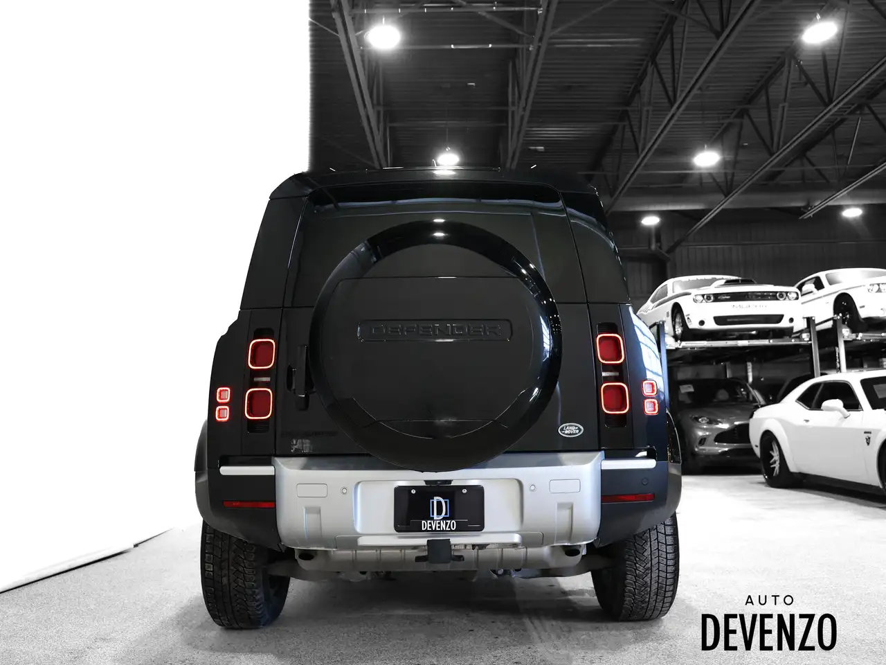 Land Rover Defender снимка Land Rover Defender