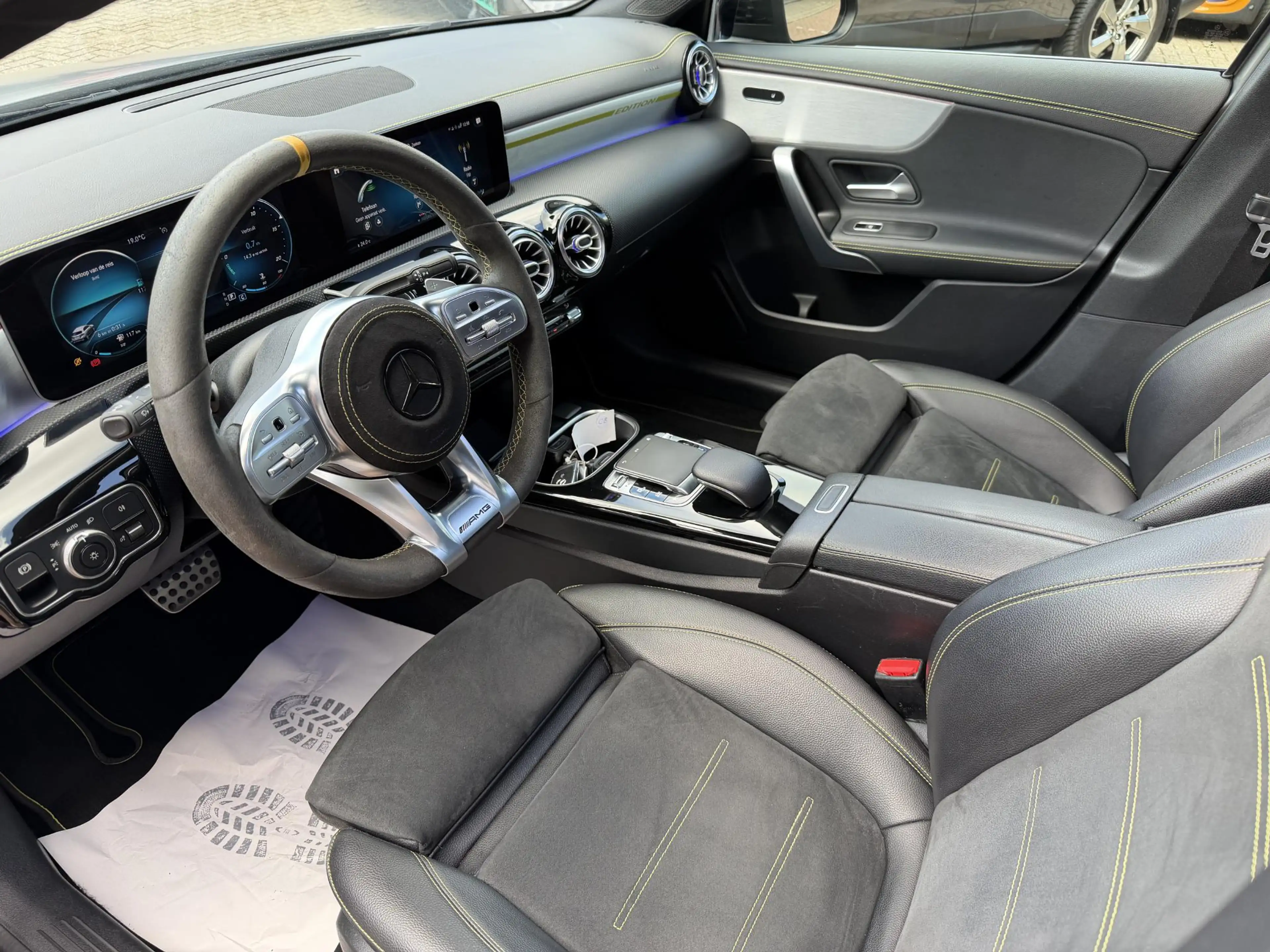 Mercedes-Benz A 200 Launch Edition Premium Plus EDTION ONE AMG | PANOR — photo 11