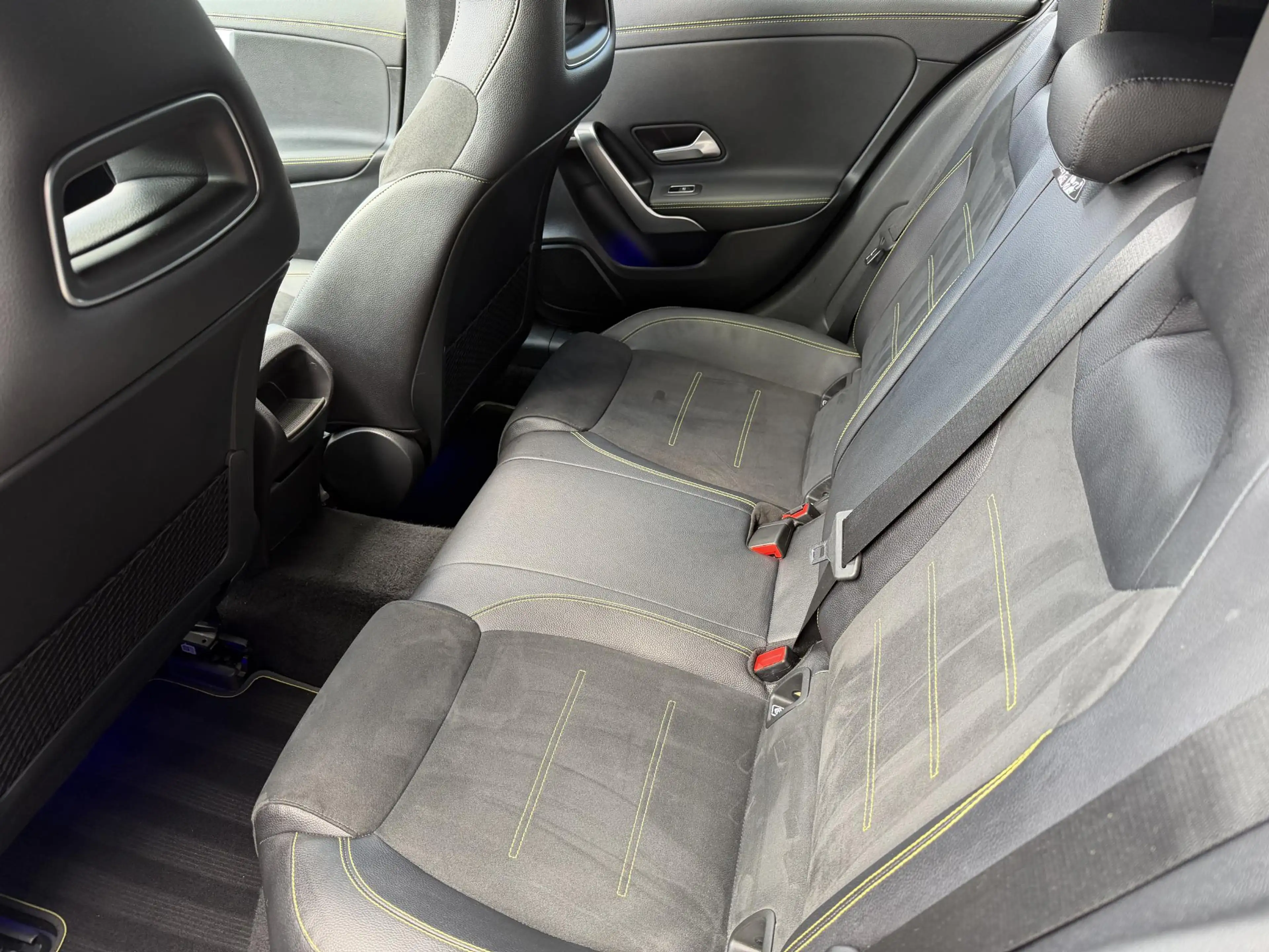 Mercedes-Benz A 200 Launch Edition Premium Plus EDTION ONE AMG | PANOR — photo 12