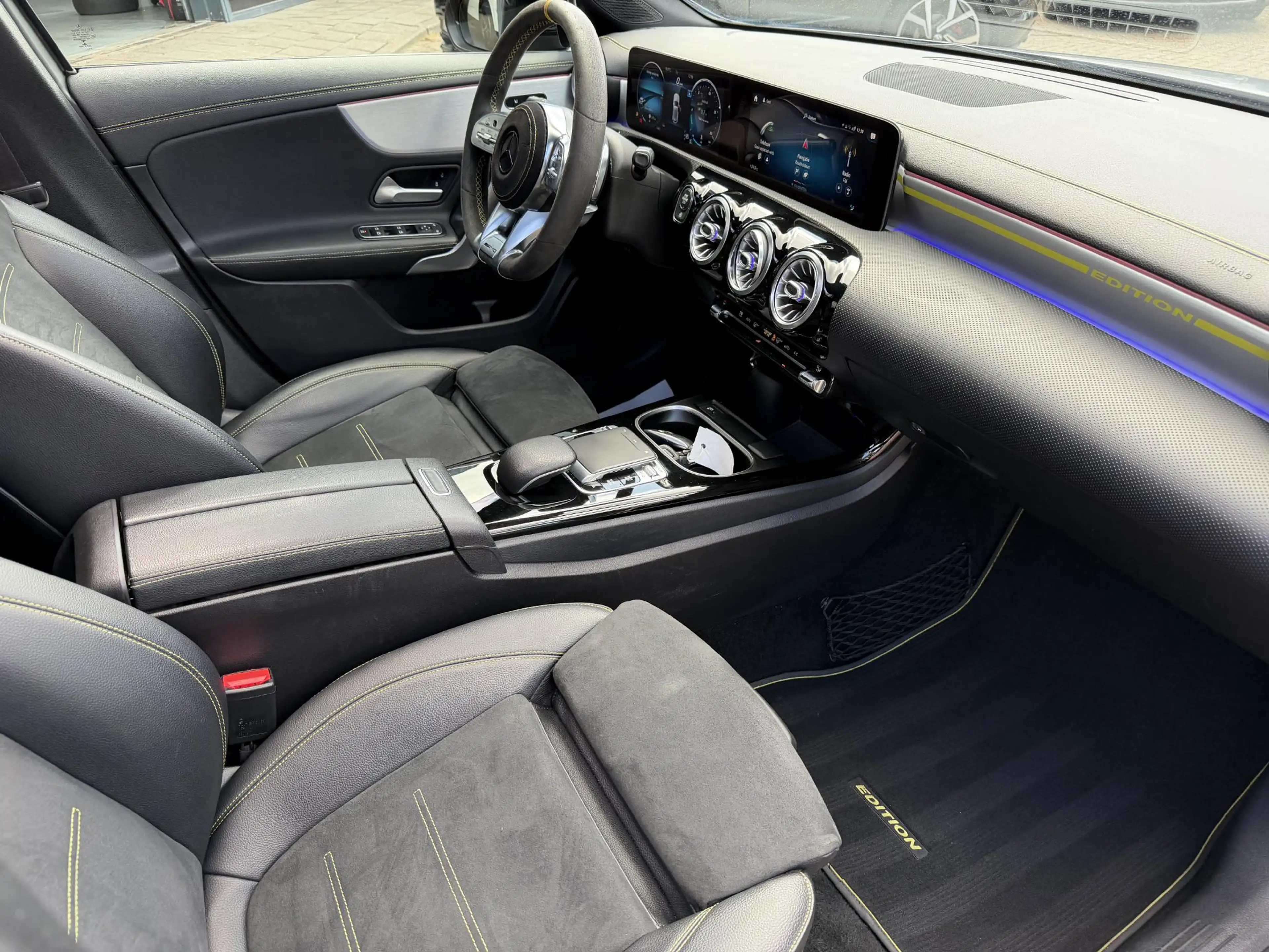 Mercedes-Benz A 200 Launch Edition Premium Plus EDTION ONE AMG | PANOR — photo 13