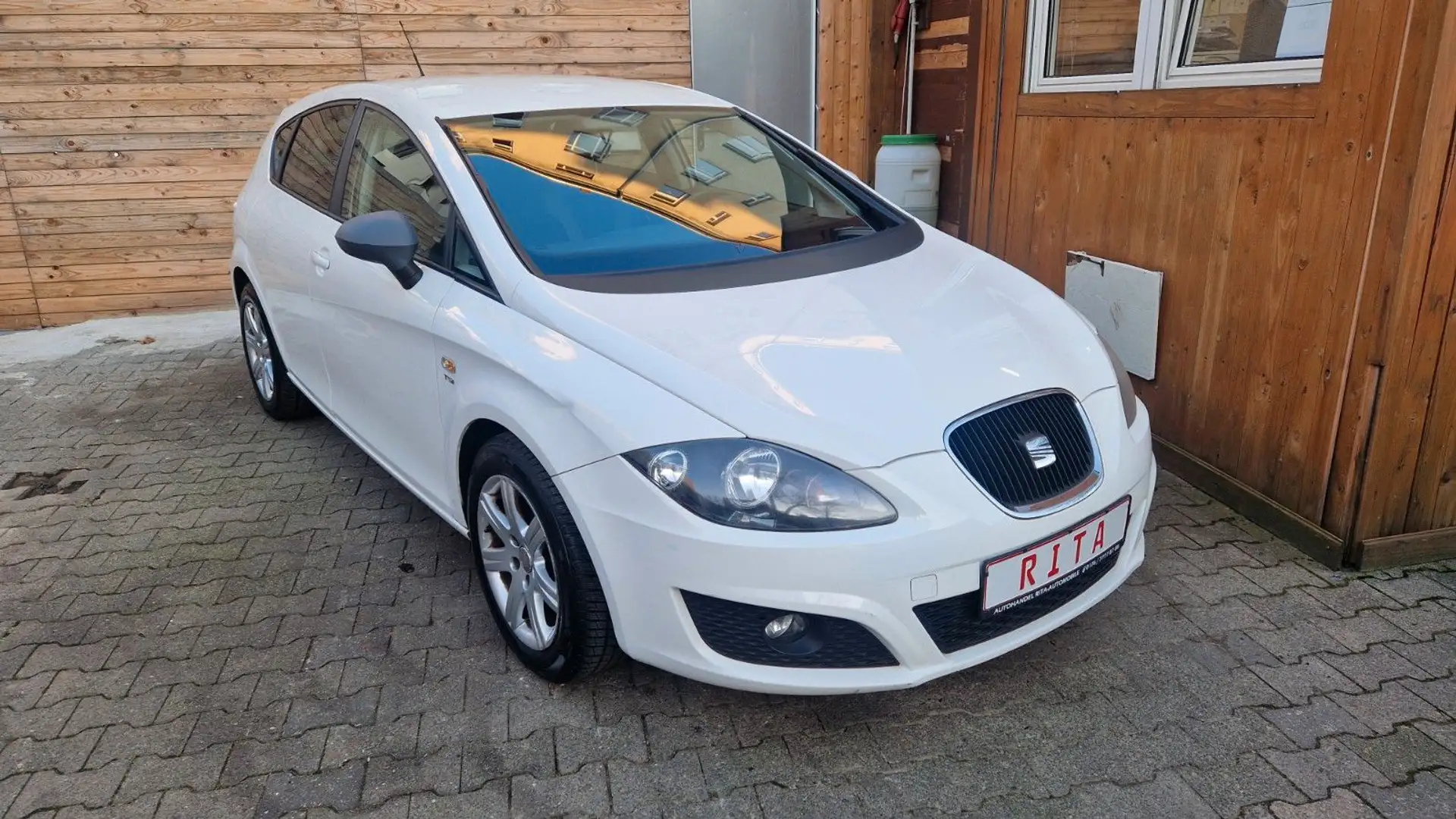 SEAT Leon 1.2 TSI, Tempomat, Klima, Isofix Weiß - 1