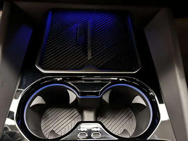 BMW 5 Series view 22