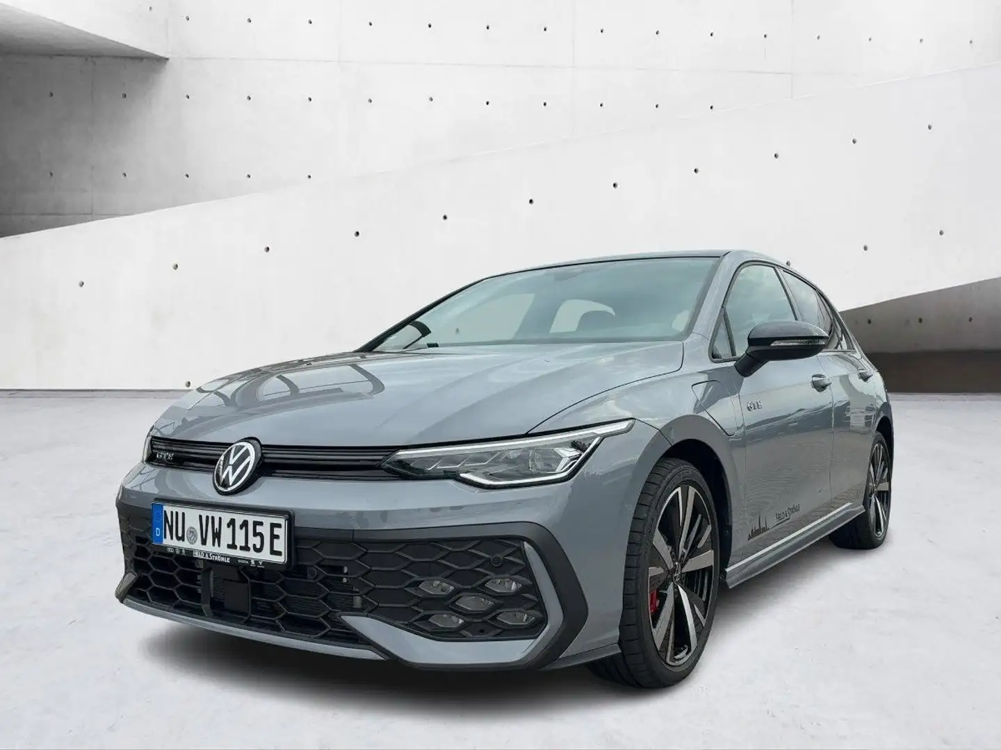 Volkswagen Golf GTE GTE Black Style 1.5eHybrid 18 LED NAVI PANO Grau - 2