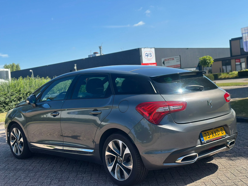 Citroen DS5 1.6 THP So Chic/AUTOMAAT/AIRCO/CRUISE/HALF LEDER/N — photo 8