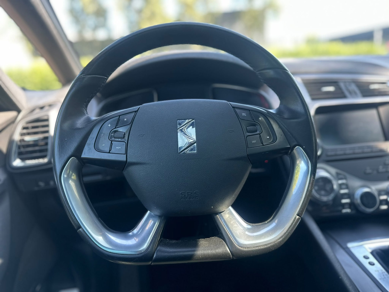Citroen DS5 1.6 THP So Chic/AUTOMAAT/AIRCO/CRUISE/HALF LEDER/N — photo 13