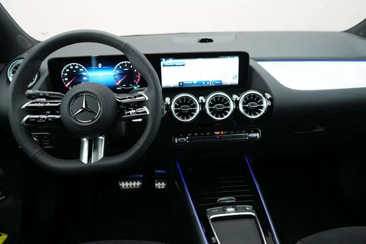 Mercedes-Benz GLA 2026 — фото 13