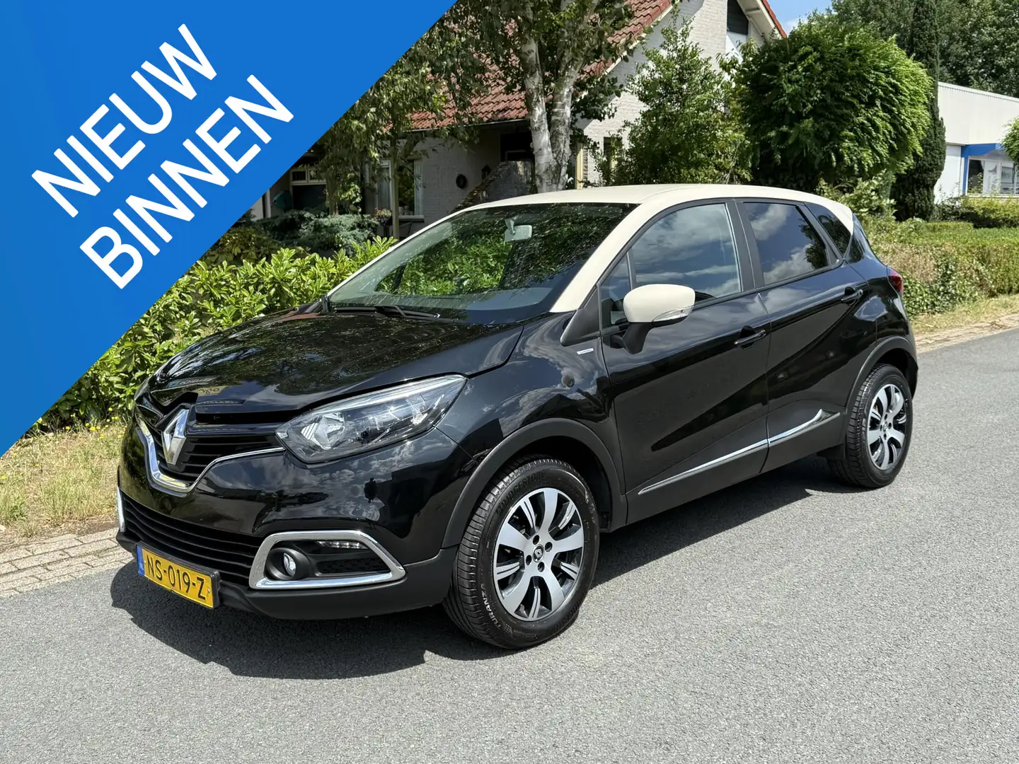 Renault Captur 0.9 TCe Limited 90PK Navi•Trekhaak Zwart - 1