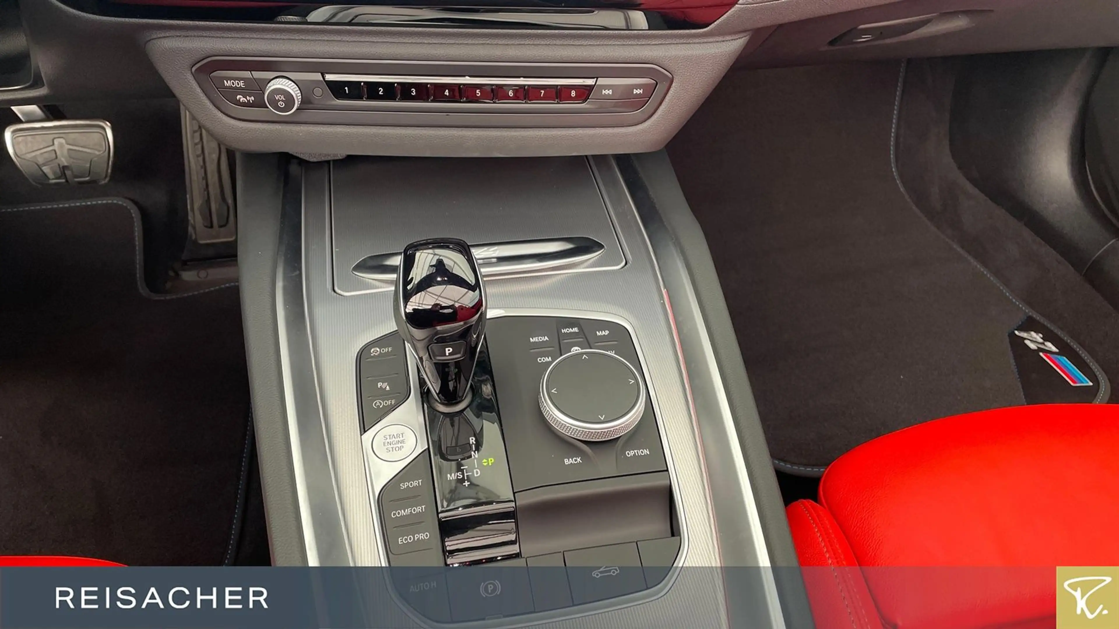 BMW Z4 sDrive30i A M Sport LCProf, HUD,RFK,ACC,H/K — photo 11
