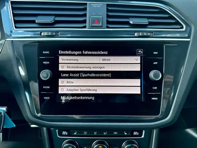 Volkswagen Tiguan view 22