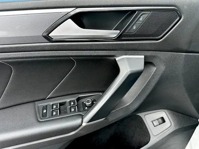 Volkswagen Tiguan view 23